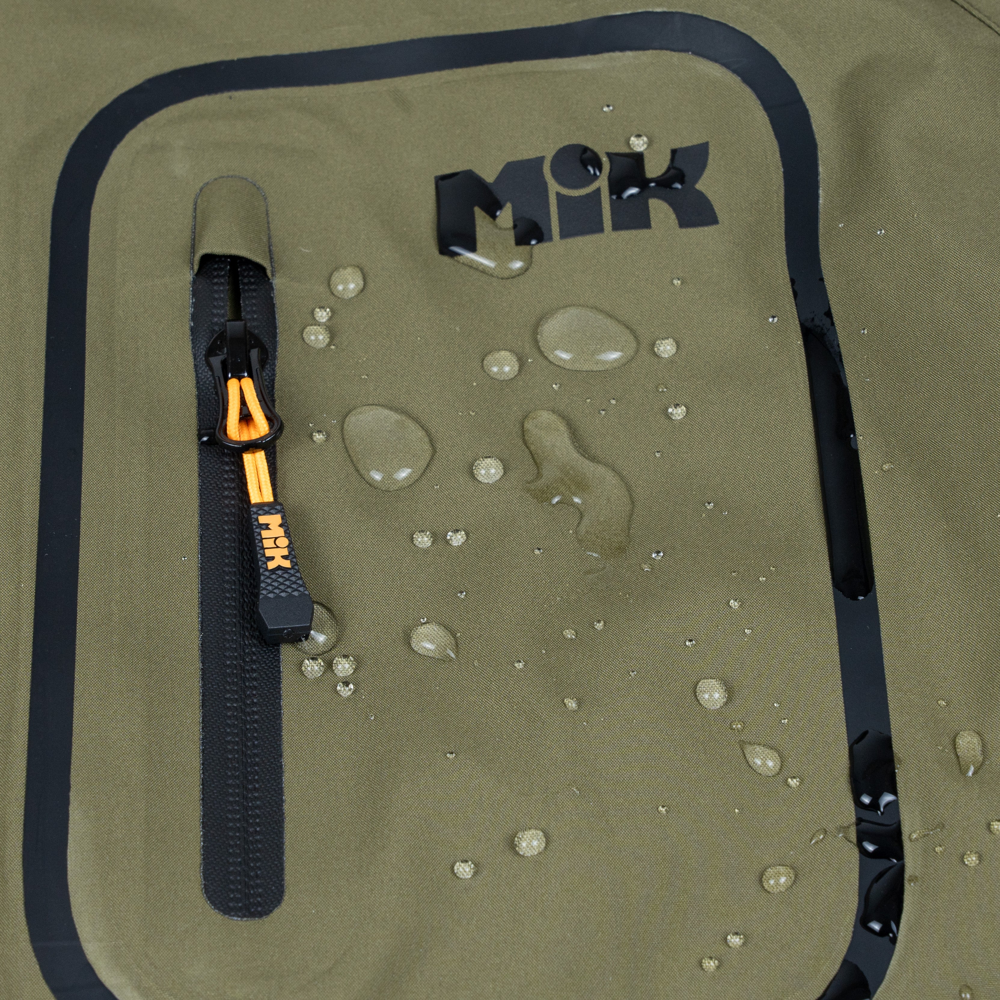 Mikbaits Водонепроникна куртка Aqua 10000 зелена
