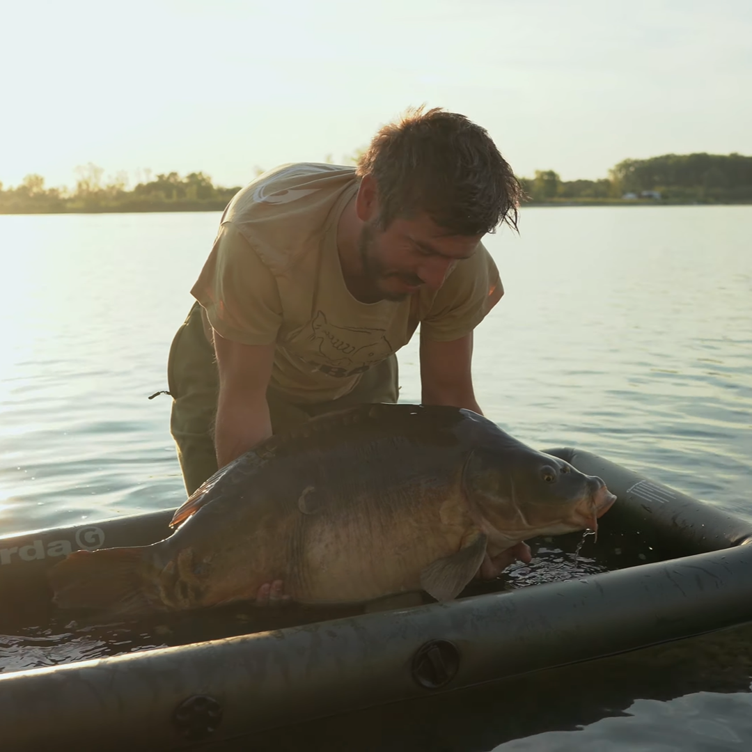 Nafukovací plov. podložka Carp Floating Mat s přetlakovým ventilem