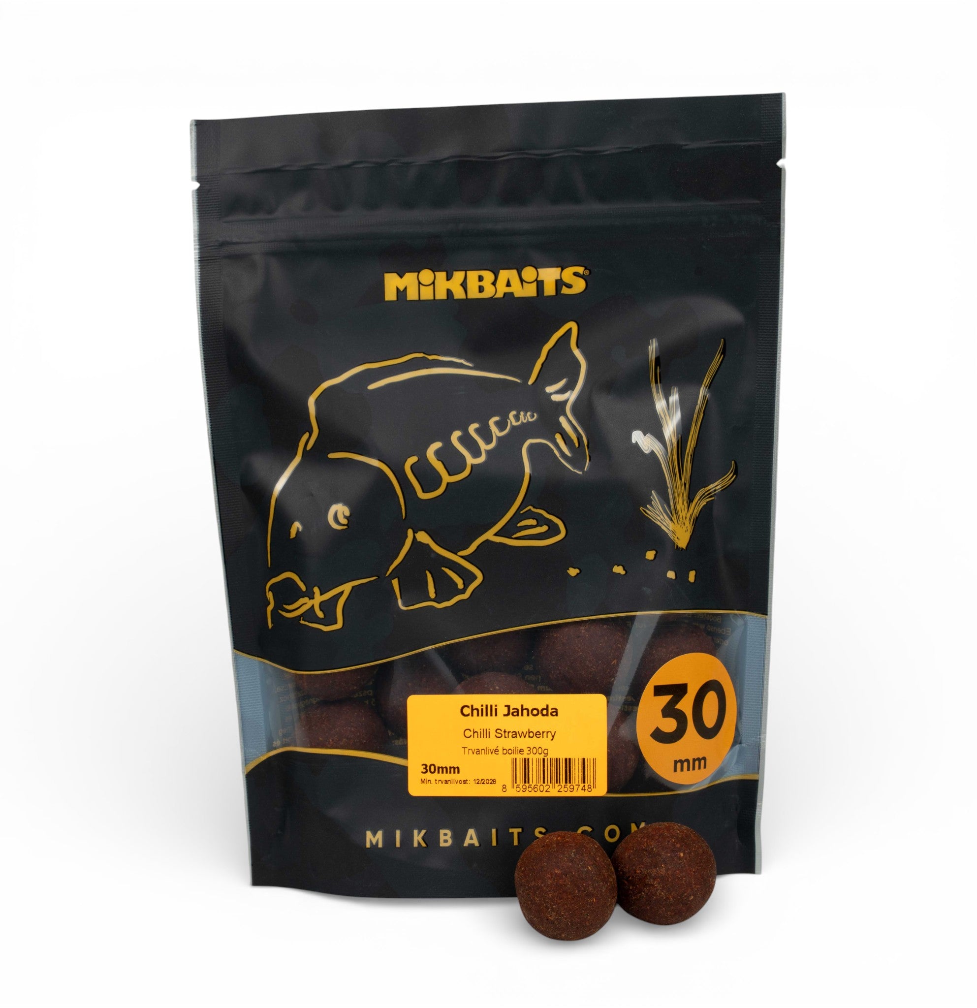 Mikbaits Chilli Chips boilie 300g Chilli Jahoda 30mm